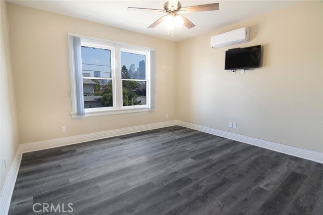 1705 Toberman Street, Los Angeles CA: https://media.crmls.org/medias/a57fc018-64ad-410a-91b4-f607f94361e5.jpg