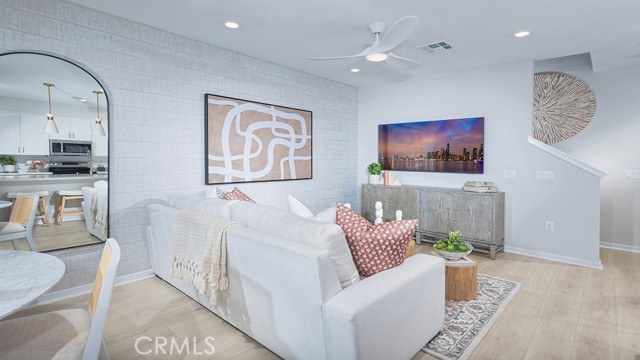 Detail Gallery Image 6 of 11 For 34543 Ciruela Ave, French Valley,  CA 92596 - 3 Beds | 2/1 Baths