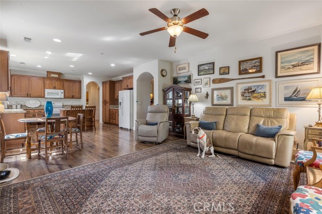 1708 Bandon Court, Oakdale CA: https://media.crmls.org/medias/a58048cd-3db8-4639-9e38-b61eae0cb8eb.jpg
