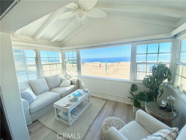 Detail Gallery Image 11 of 26 For 1614 the Strand, Hermosa Beach,  CA 90254 - 4 Beds | 4 Baths