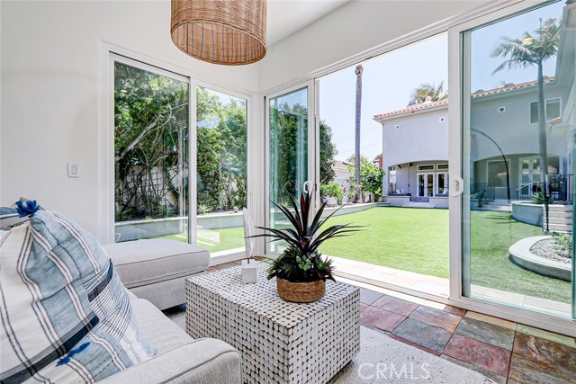 Detail Gallery Image 60 of 70 For 819 11th St, Manhattan Beach,  CA 90266 - 6 Beds | 5/2 Baths