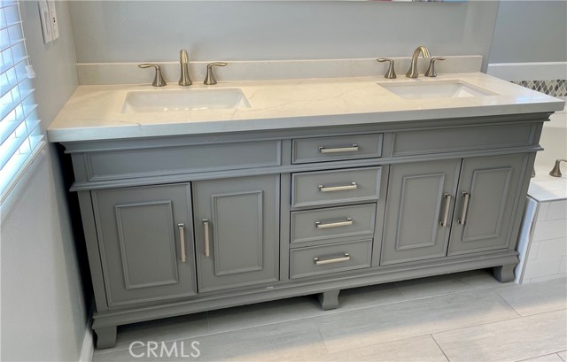 Detail Gallery Image 6 of 16 For 10000 Reseda Bld a,  Northridge,  CA 91324 - 4 Beds | 2/1 Baths