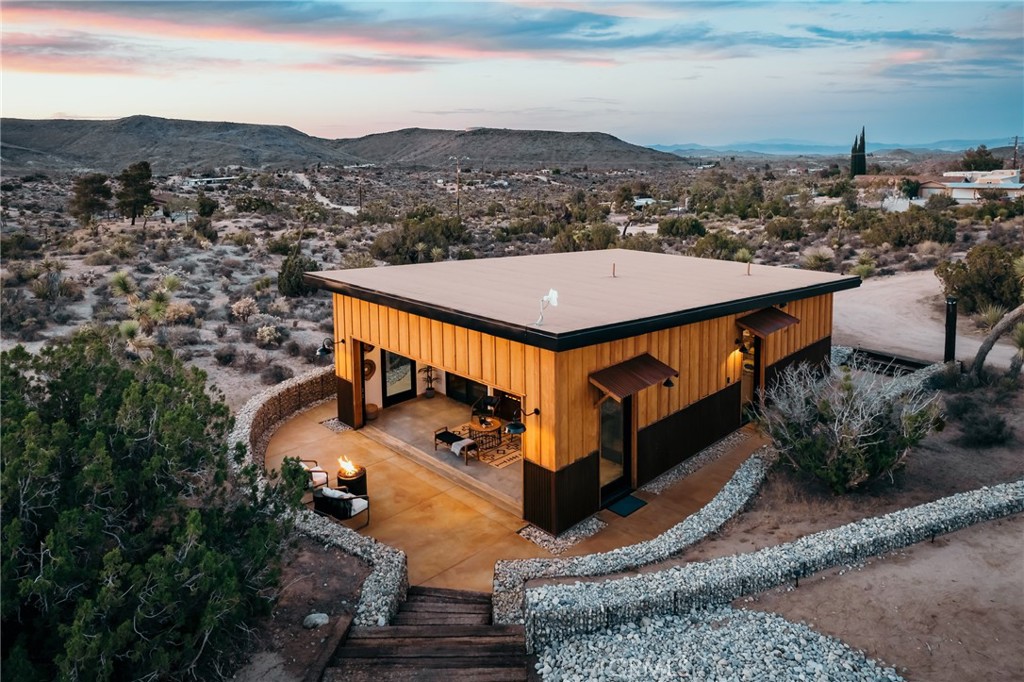 MLS #OC25041427 image #4