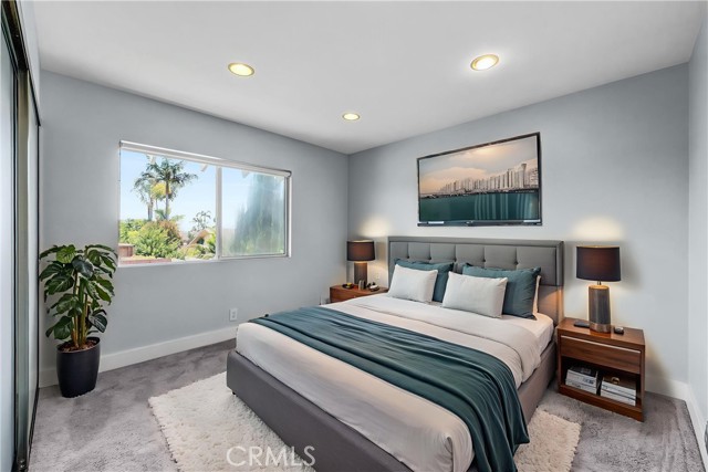 Detail Gallery Image 23 of 34 For 20291 Bancroft Cir, Huntington Beach,  CA 92646 - 4 Beds | 2/1 Baths