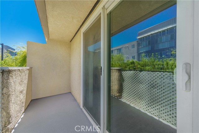 Detail Gallery Image 17 of 25 For 1256 Patricia Ave #10,  Simi Valley,  CA 93065 - 2 Beds | 2 Baths