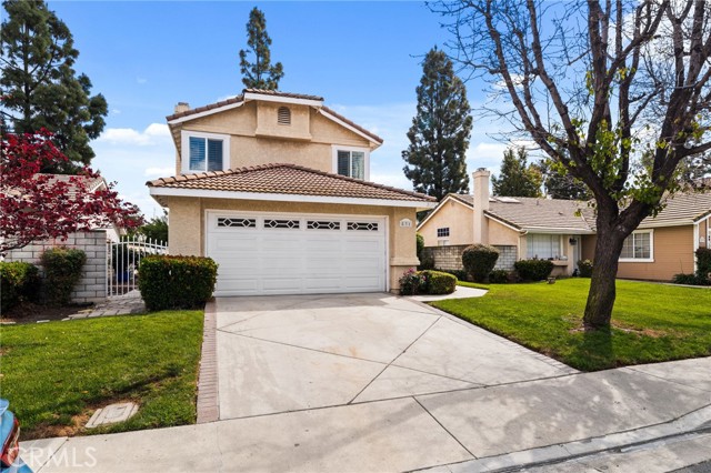 831 Arbor Cir, La Verne CA: https://media.crmls.org/medias/a5837b90-068d-4993-900e-4d8d336d2265.jpg