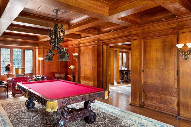 Detail Gallery Image 19 of 62 For 11 La Linda Dr, Long Beach,  CA 90807 - 8 Beds | 4/3 Baths