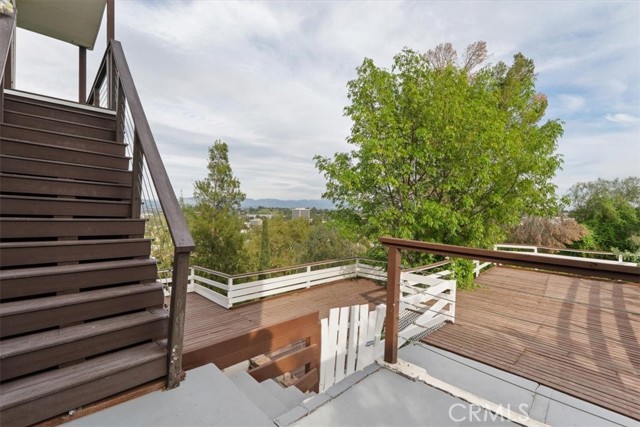 Detail Gallery Image 39 of 61 For 5160 Medina Rd, Woodland Hills,  CA 91364 - 3 Beds | 2/1 Baths