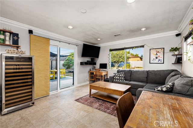 Detail Gallery Image 16 of 23 For 6006 Coke Ave, Long Beach,  CA 90805 - 2 Beds | 2 Baths