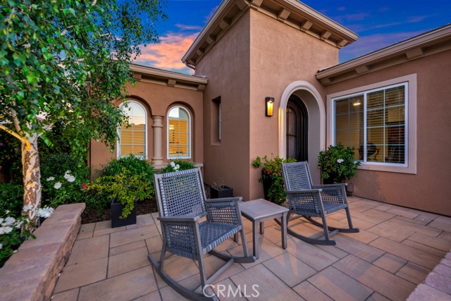 Detail Gallery Image 4 of 41 For 6888 Copper Creek Pl, Moorpark,  CA 93021 - 4 Beds | 3/1 Baths