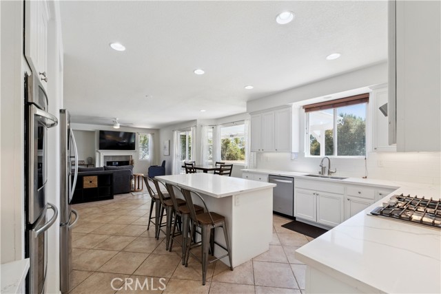 1732 Gamble Lane, Escondido CA: https://media.crmls.org/medias/a585bb31-9908-4217-ad71-7abbbe909aa3.jpg
