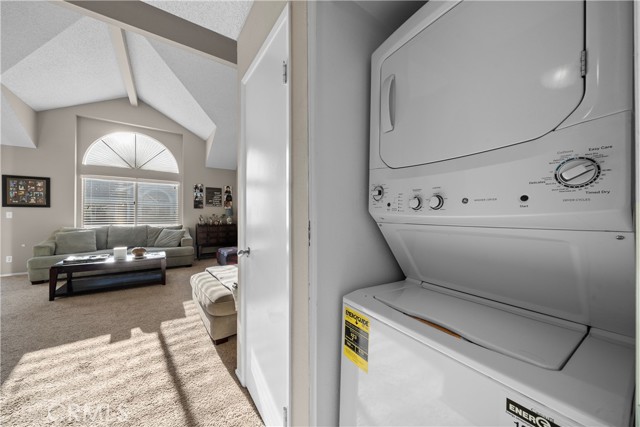 Detail Gallery Image 19 of 42 For 26964 Flo Ln #324,  Canyon Country,  CA 91351 - 2 Beds | 2 Baths