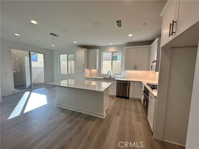 1843 Flannel Drive, Santa Paula CA: https://media.crmls.org/medias/a5886d56-ae17-4829-becf-8d59af2aac61.jpg