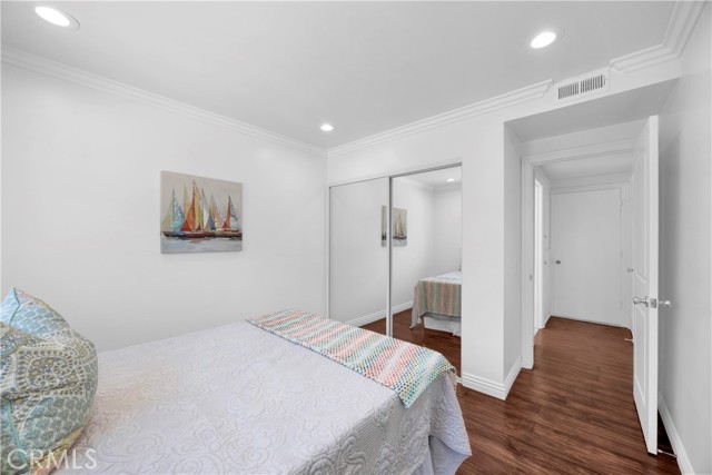 4322 Fontainbleau Avenue, Cypress CA: https://media.crmls.org/medias/a588a27b-4b0b-4aaf-94e8-e4e36d979a68.jpg