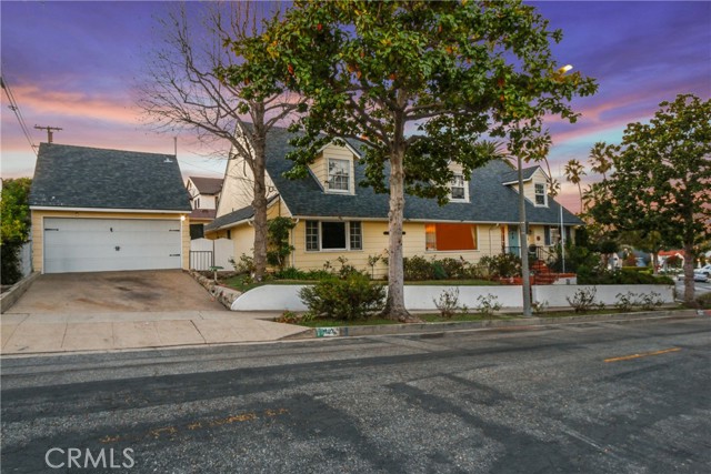 Detail Gallery Image 1 of 19 For 1603 Sunnyside Ter, San Pedro,  CA 90732 - 3 Beds | 2/1 Baths