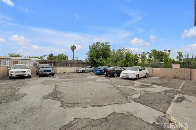 16020 Vanowen Street, Van Nuys CA: https://media.crmls.org/medias/a58bdf01-3add-4618-b518-289481abb83f.jpg
