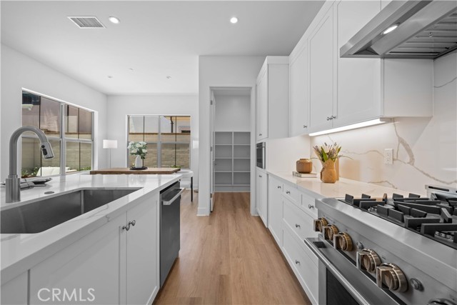 114 eversedge, Irvine CA: https://media.crmls.org/medias/a58c3f5c-00b9-45a6-9cda-b8602d4d649c.jpg