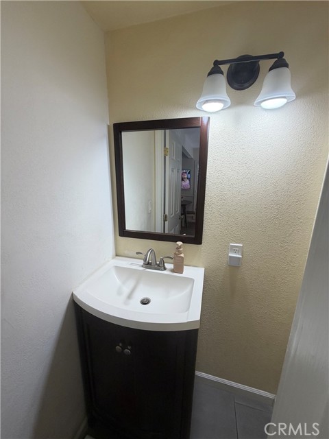 Image 5 of 22 For 10403 Stratton Court