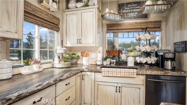 Detail Gallery Image 15 of 75 For 2566 Callender Rd, Arroyo Grande,  CA 93420 - 5 Beds | 4/1 Baths