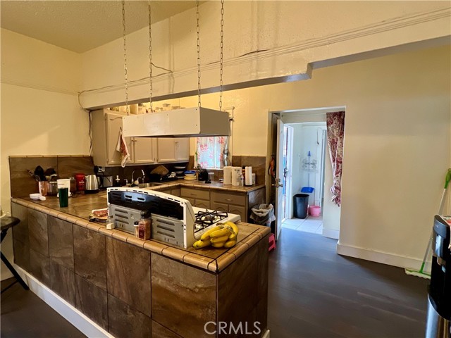 Detail Gallery Image 9 of 28 For 5852 S Olive St, Los Angeles,  CA 90003 - 4 Beds | 3 Baths