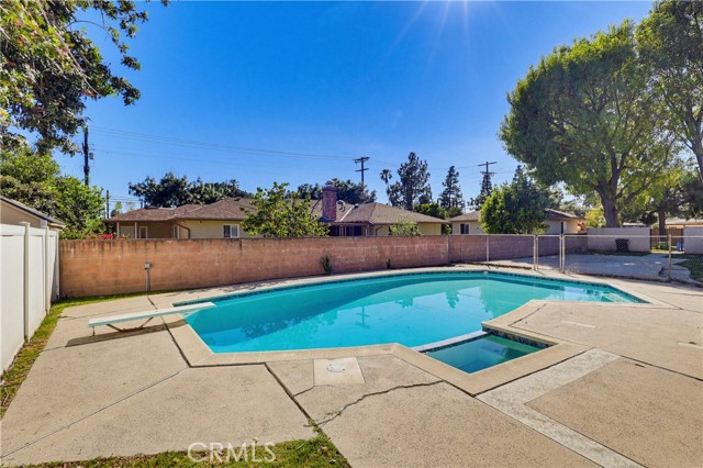 Detail Gallery Image 32 of 34 For 10314 Encino, Granada Hills,  CA 91344 - 4 Beds | 2 Baths