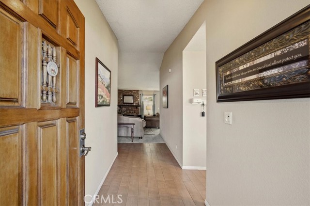 Detail Gallery Image 6 of 47 For 281 Jessica, Lake Elsinore,  CA 92530 - 3 Beds | 2 Baths