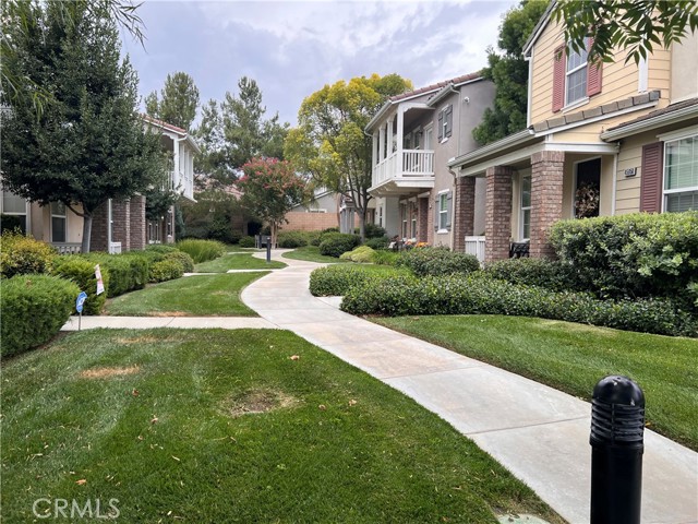 Detail Gallery Image 2 of 27 For 45850 Daviana Way, Temecula,  CA 92592 - 4 Beds | 2/1 Baths