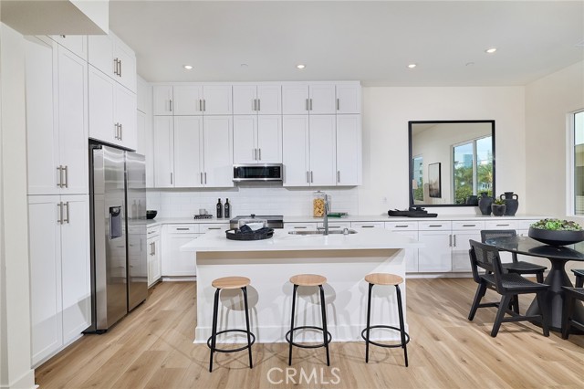 Detail Gallery Image 12 of 33 For 7264 Aura Cir, Huntington Beach,  CA 92647 - 3 Beds | 2/1 Baths