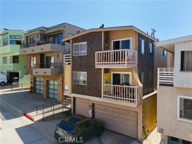 200 43rd Street, Manhattan Beach, California 90266, ,Residential Income,For Sale,43rd,SB25194552