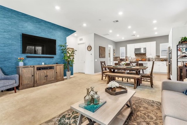 Detail Gallery Image 10 of 35 For 346 Tank, Irvine,  CA 92618 - 4 Beds | 3/1 Baths