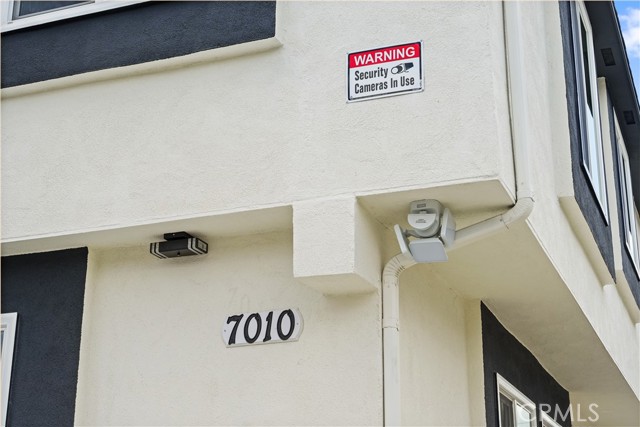 Detail Gallery Image 31 of 44 For 7010 Lennox Ave #C,  Van Nuys,  CA 91405 - 3 Beds | 2/1 Baths