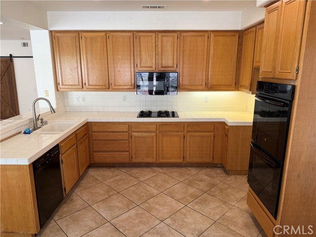 Detail Gallery Image 17 of 60 For 26231 Verona, Mission Viejo,  CA 92692 - 5 Beds | 3 Baths