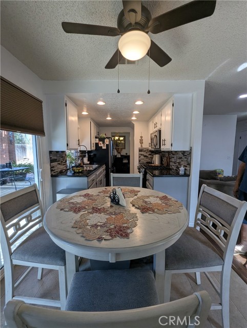 Detail Gallery Image 14 of 43 For 7852 Grace Ave, Fontana,  CA 92336 - 3 Beds | 2/1 Baths