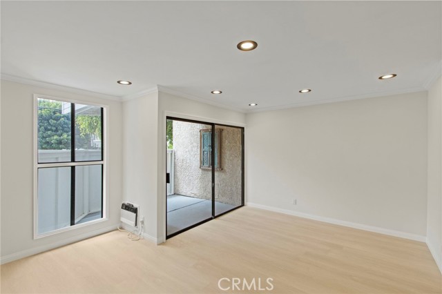 Detail Gallery Image 12 of 31 For 10521 National Bld #101,  Los Angeles,  CA 90034 - 2 Beds | 2 Baths