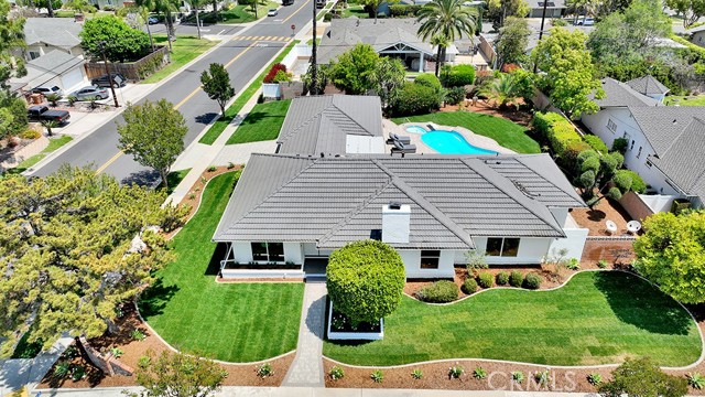 3212 Sunnywood Drive, Fullerton CA: https://media.crmls.org/medias/a593b32b-3bbf-42d3-922d-24cadc58d687.jpg