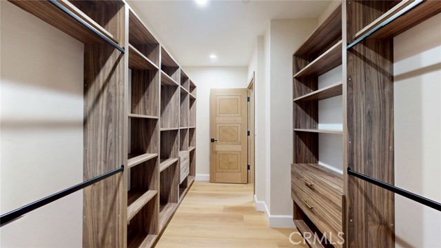 Image 30 of 75 For 421 Catalina Street