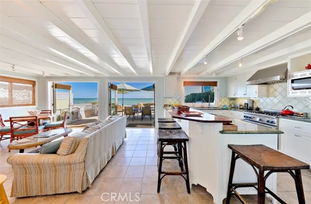 Detail Gallery Image 24 of 32 For 35087 Beach Rd, Dana Point,  CA 92624 - 6 Beds | 4 Baths