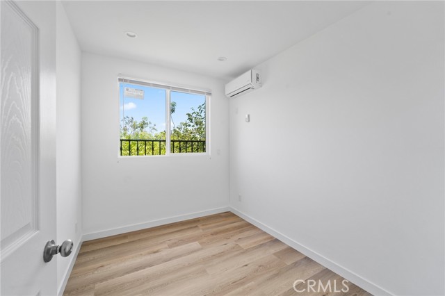 18656 Runnymede Street, Reseda CA: https://media.crmls.org/medias/a595c1e0-00f8-4afe-87ba-720caac5f53a.jpg
