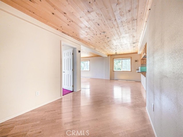 Detail Gallery Image 31 of 46 For 30134 Enchanted Way, Running Springs,  CA 92382 - 4 Beds | 3/1 Baths