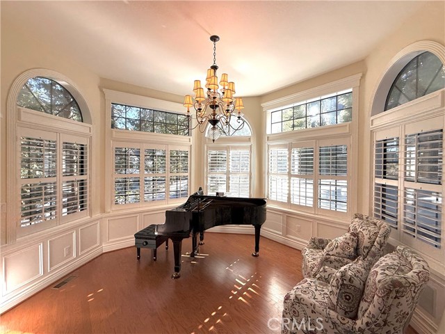 Detail Gallery Image 11 of 74 For 490 Bay View Ct, Lake Arrowhead,  CA 92352 - 5 Beds | 6/1 Baths