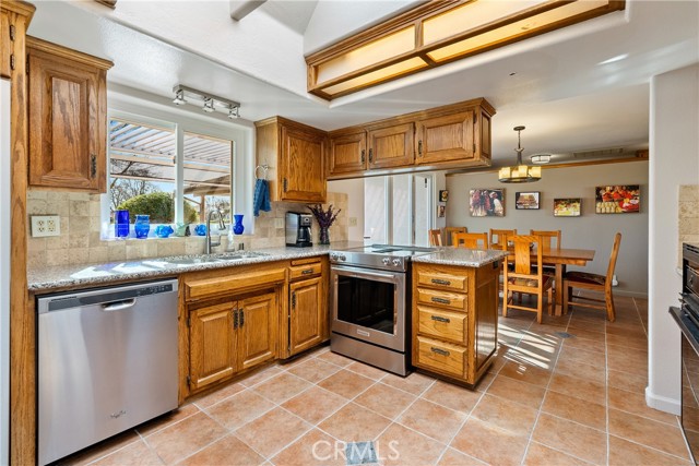 Detail Gallery Image 14 of 48 For 3870 Buena Vista Dr, Paso Robles,  CA 93446 - 3 Beds | 2 Baths