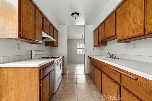 4140 Workman Mill Road, Whittier CA: https://media.crmls.org/medias/a5996b2b-6a4f-46d1-b979-9dd46ccb1a33.jpg