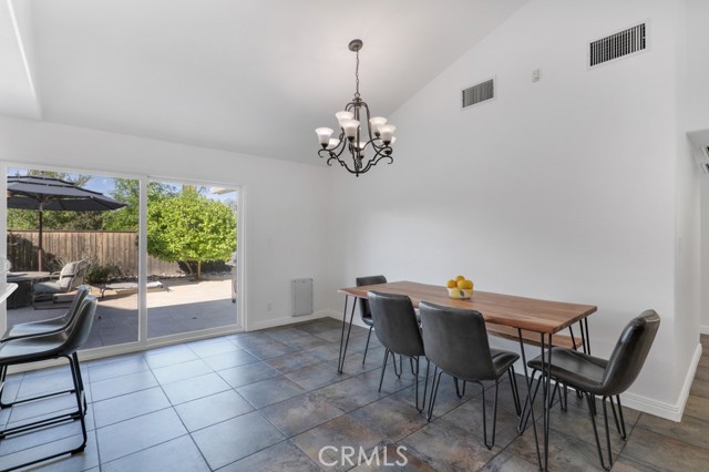 Detail Gallery Image 8 of 28 For 29353 Hillrise, Agoura Hills,  CA 91301 - 3 Beds | 2 Baths