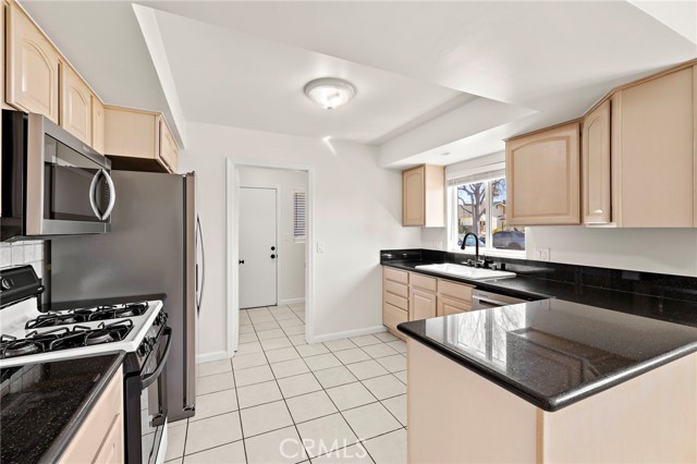 Detail Gallery Image 9 of 24 For 1409 E Orange Grove, Orange,  CA 92867 - 3 Beds | 2 Baths