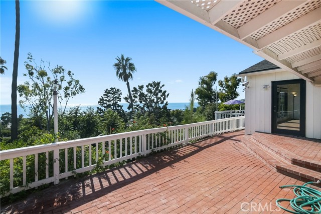 Detail Gallery Image 15 of 46 For 1177 Temple Hills, Laguna Beach,  CA 92651 - 4 Beds | 3 Baths