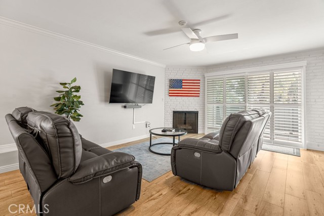 Detail Gallery Image 10 of 36 For 1321 Beryl St #101,  Redondo Beach,  CA 90277 - 3 Beds | 2/1 Baths
