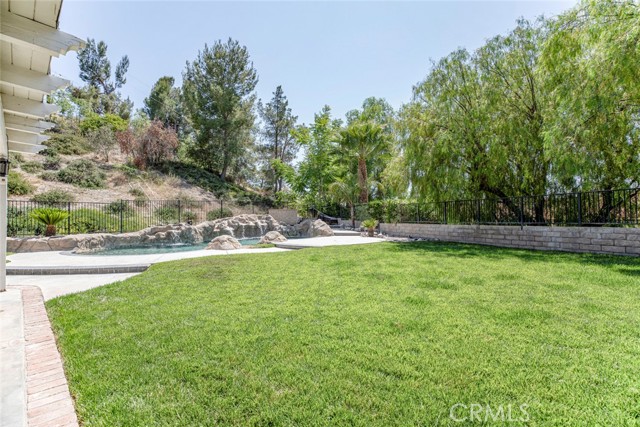 20128 Cavern Court, Saugus CA: https://media.crmls.org/medias/a59c276e-2b1c-4755-ada2-fb003549e0a2.jpg