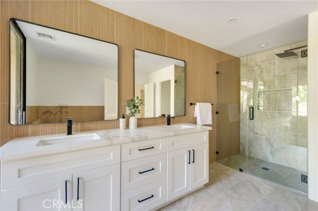 61 Cornell, Rancho Mirage CA: https://media.crmls.org/medias/a59ca85a-23bf-4871-9c20-ea3750ee5633.jpg