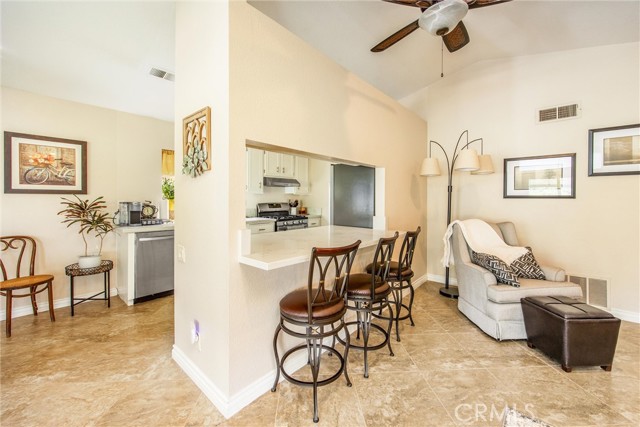 Detail Gallery Image 10 of 30 For 29835 Camino Cristal, Menifee,  CA 92584 - 3 Beds | 2 Baths