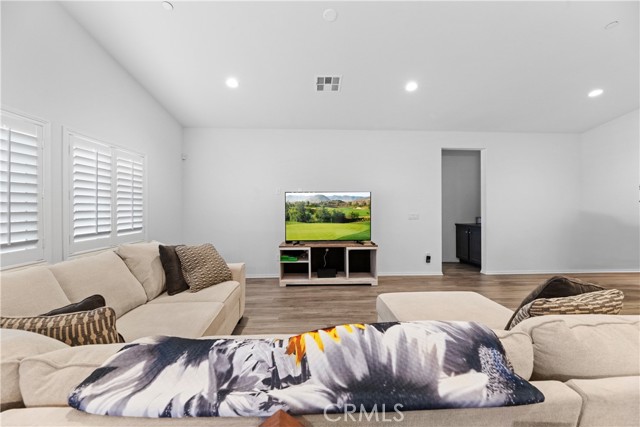 34289 Solstice Street, Winchester CA: https://media.crmls.org/medias/a59cce67-9a84-4fb9-9162-8184ccc5a110.jpg